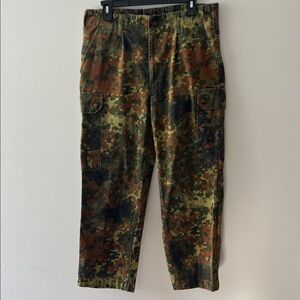 Women's Camouflage military Wide Leg Cargo Pants, 34x26”